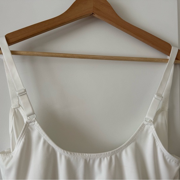 Popilush White Bodysuit - Picture 8 of 9